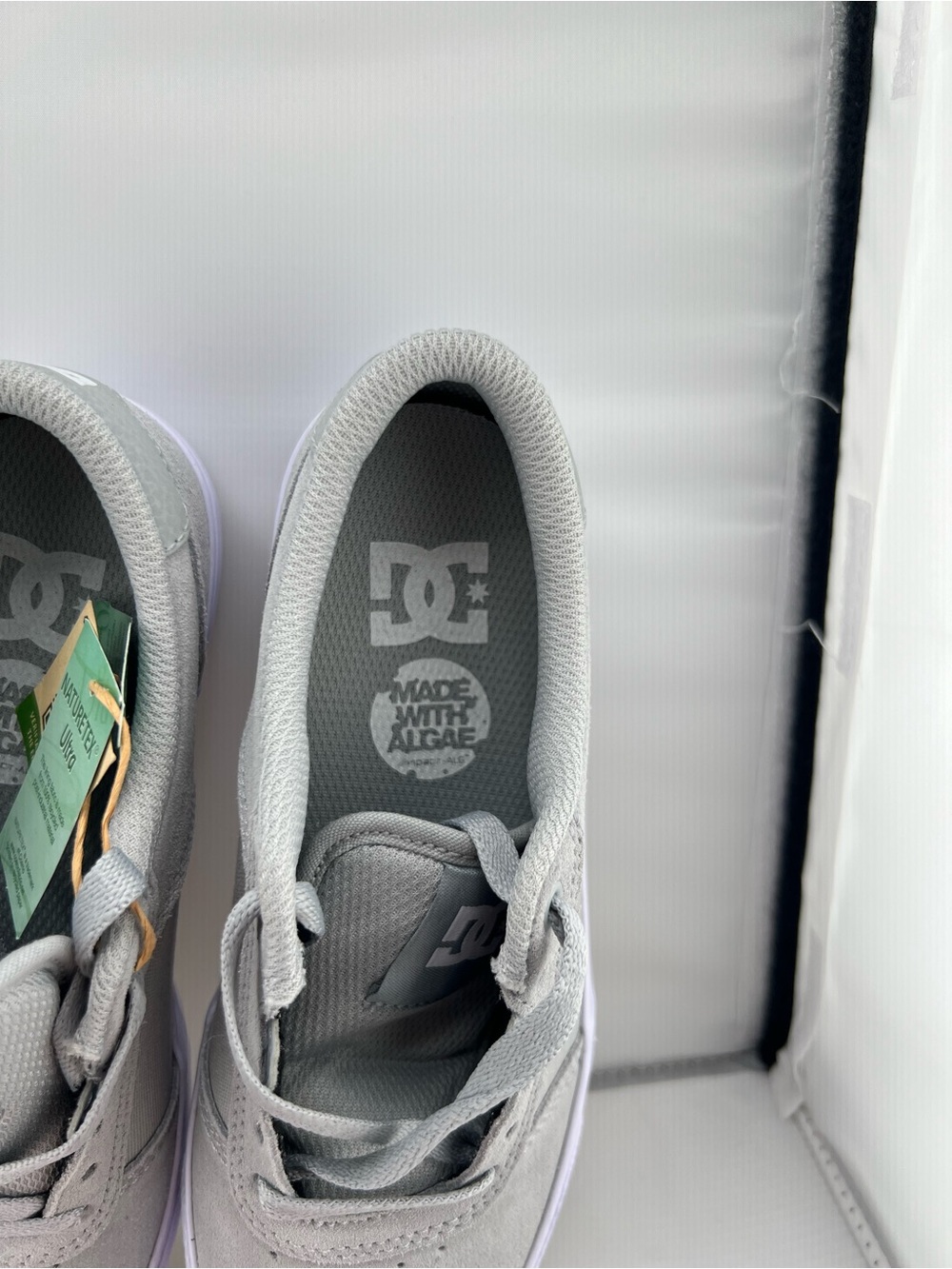 👟DC bloom Grey Suede Skate Sneakers with White Accents - Picture 10 of 12